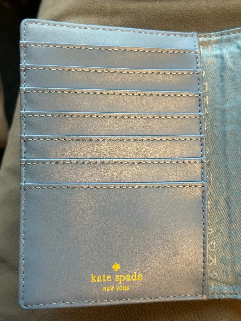 Kate Spade “Get Carried Away” Hot Air Balloon Passport Holder ✈️ Blue Leather - Picture 4 of 7
